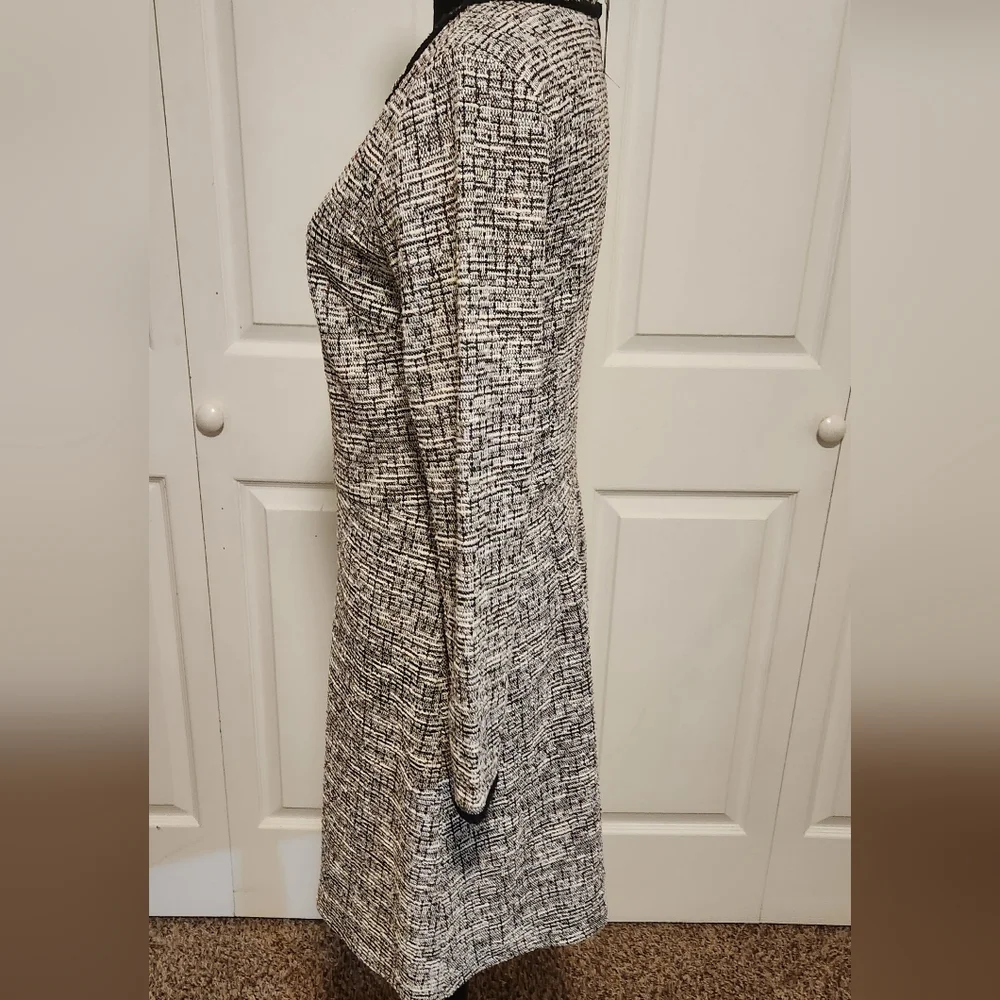 Loft tweed dress.  Size 4 NWT. - Picture 2 of 6